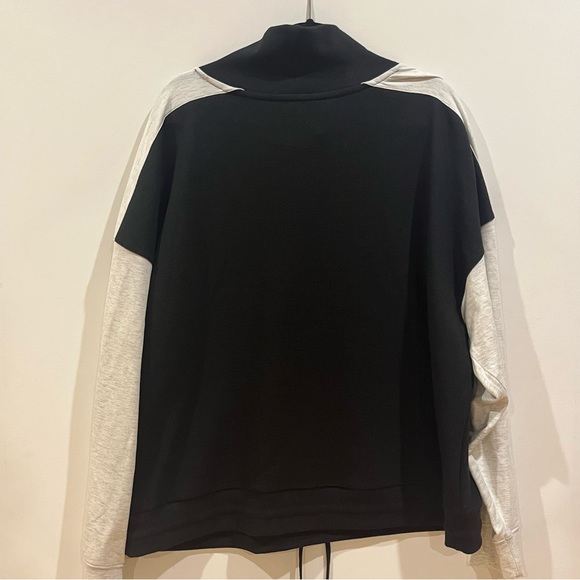 (New With Tags) Simply Vera Wang Women's XXL black & white Sweater - Picture 5 of 9